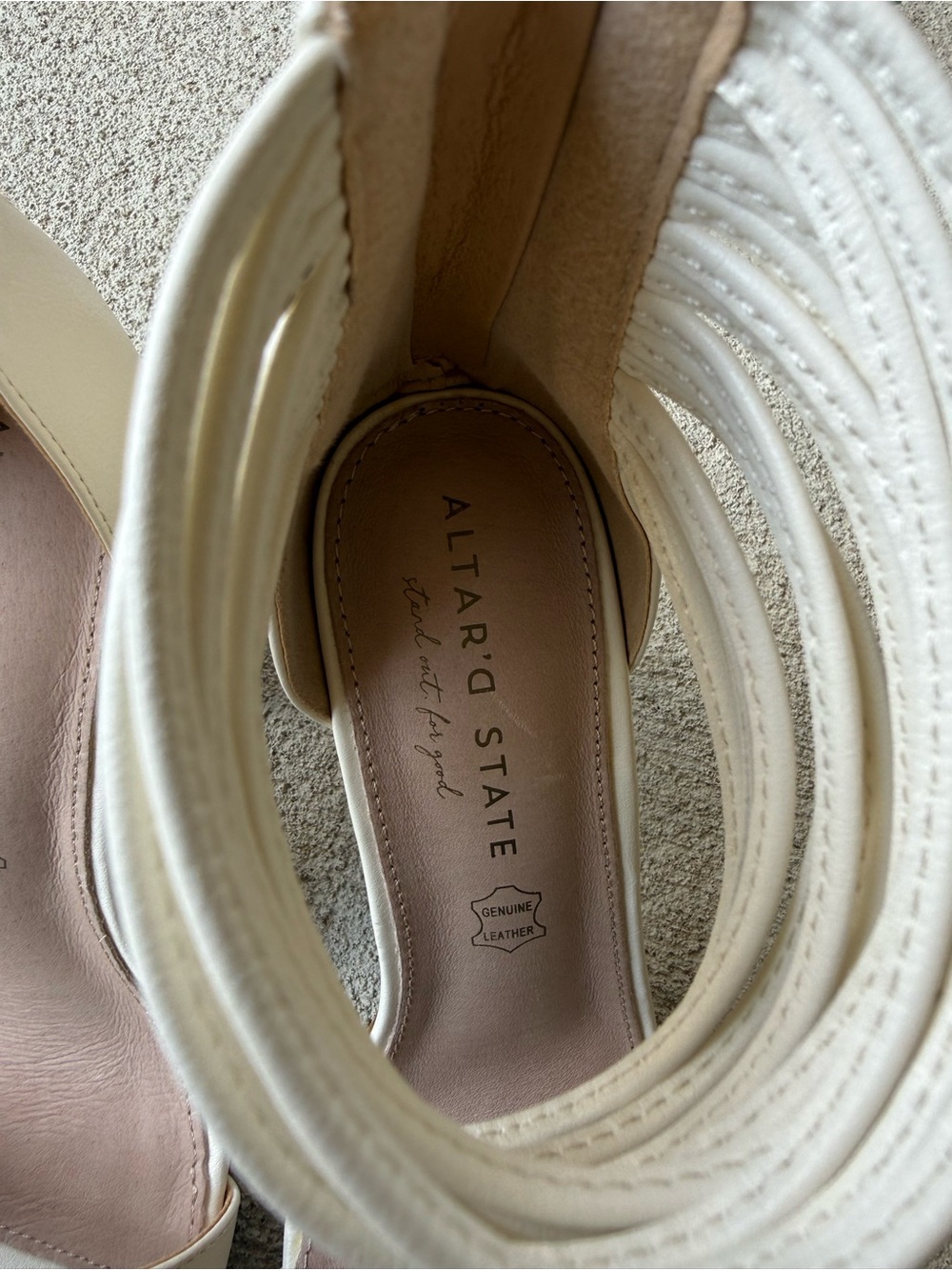 Altar'd State Cream Strappy Block Heel Sandals Women's Size 8.5 NWOT - Picture 3 of 7